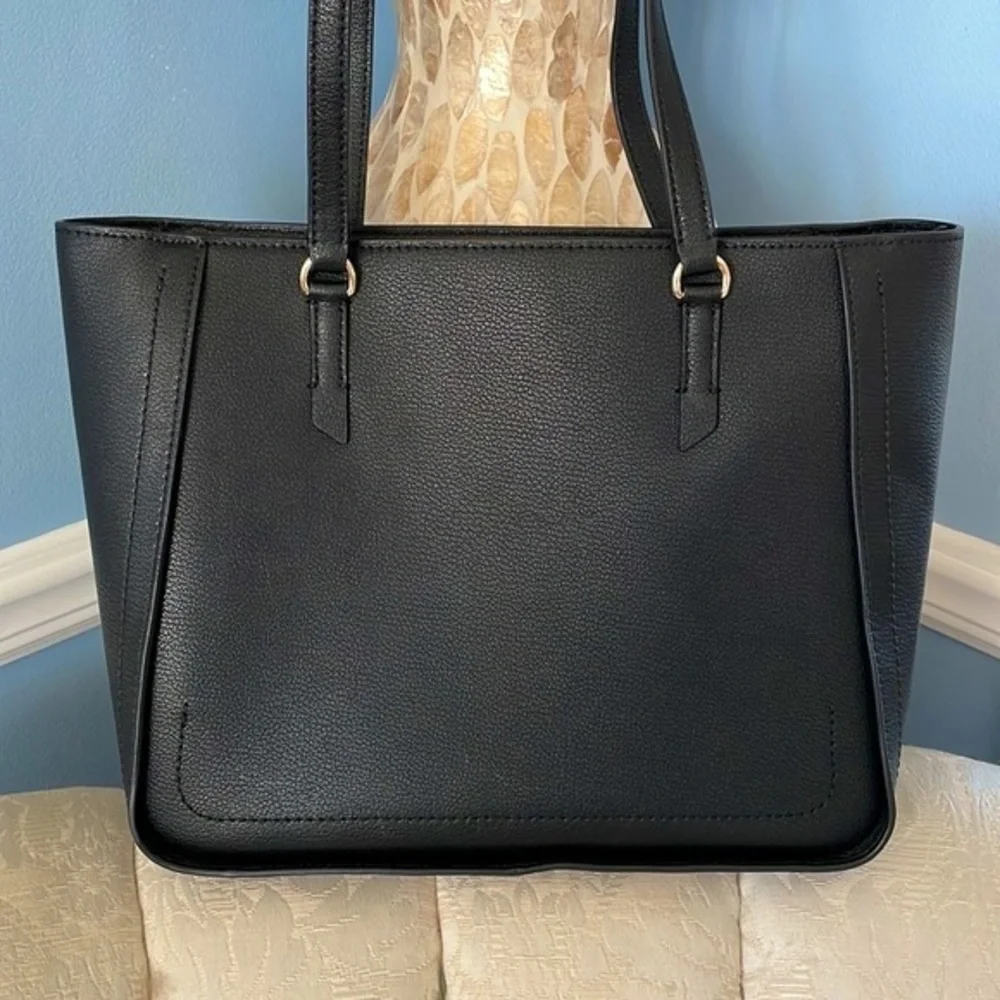 Brand New Michael Kors Genuine Leather Zippered Sylvia Tote Purse Black w/ Gold